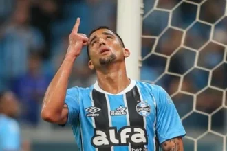 Mano Menezes minimiza declarações de Cristian Olivera e reforça exigência de comprometimento no Grêmio