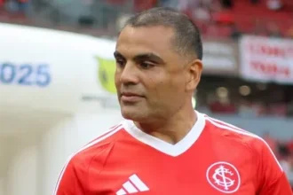 Internacional perde Mercado e Borré e terá de mexer no time contra o Vitória