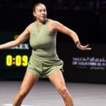 Anisimova vira sobre Keys em Riad e jogará vaga na semifinal com Swiatek