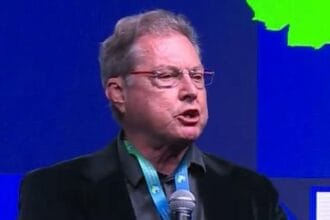 Diretor da CBF critica declarações contra técnicos estrangeiros e fala em preconceito