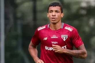 São Paulo analisa renovação de Luiz Gustavo após retorno e gol decisivo