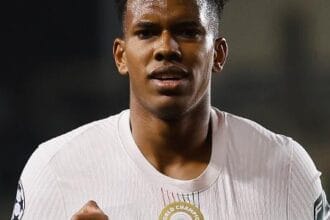 Chelsea reage e arranca 2 a 2 com Qarabag na Liga dos Campeões