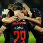 Bragantino quebra série negativa e supera Corinthians por 2 a 1 em noite de polêmica na arbitragem