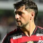 Uruguai convoca 28 jogadores, oito que atuam no Brasil, para amistosos contra Inglaterra e Argélia