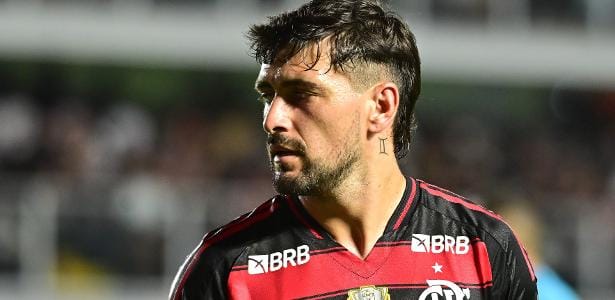 Uruguai convoca 28 jogadores, oito que atuam no Brasil, para amistosos contra Inglaterra e Argélia