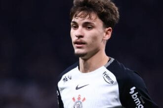 Corinthians confirma trio de volta e divulga escalação para encarar o Red Bull Bragantino