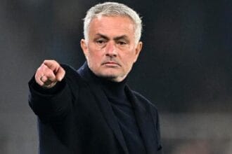 Mourinho mantém otimismo e diz que Benfica ainda pode avançar na Champions