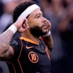 Memphis Depay, do Corinthians, volta a ser convocado pela seleção holandesa