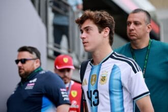 Colapinto exalta amizade com Bortoleto e afirma não haver rivalidade Brasil-Argentina na Fórmula 1