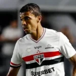 São Paulo e Bragantino duelam na Vila Belmiro pela 33ª rodada do Brasileirão