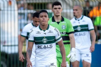 Coritiba visita o Paysandu para tentar sacramentar retorno à Série A