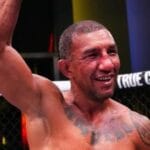 Raoni Barcelos derrota Ricky Simon no UFC Vegas 111 e engata quarta vitória consecutiva