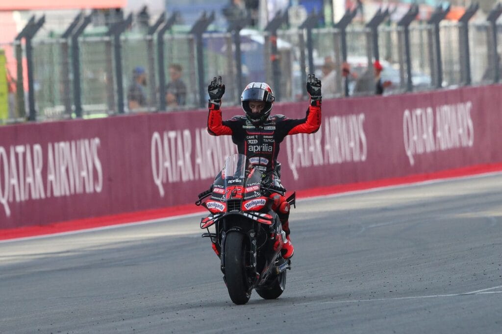 Bezzecchi triunfa no GP de Portugal e assegura 3º lugar no Mundial