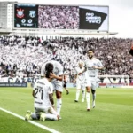 Goleiro Bruno Ferreira celebra triunfo histórico do Ceará sobre o Corinthians em São Paulo
