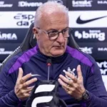 Dorival Júnior aponta falta de criatividade e cobra reação do Corinthians após revés para o Ceará