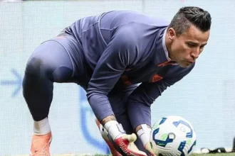 Cruzeiro empata com Fluminense diante de 53 mil torcedores e técnico já faz contas para a Libertadores