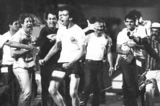 Corinthians relembra goleada sobre o Taubaté no Pacaembu há 40 anos