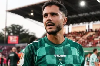Léo Bittencourt confirma saída do Werder Bremen em 2025 e admite desejo de atuar no Brasil