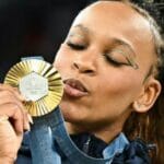 Rebeca Andrade e Beatriz Souza viram tema de questão do Enem sobre saúde emocional