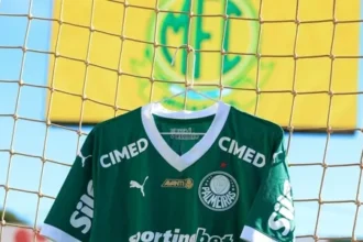 Palmeiras visita o Santos com quatro ausências confirmadas e liderança ameaçada