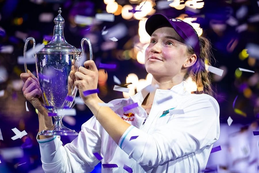 Rybakina retorna ao quinto lugar e provoca única mudança no top 10 da WTA