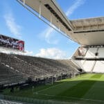 Dívida de R$ 2,7 bilhões pressiona finanças do Corinthians