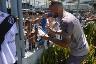 Ponte Preta planeja renovação de Diego Tavares para o Paulistão de 2026