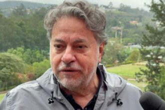 Casares relata que Oscar está consciente após arritmia identificada em teste físico