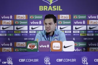 Ederson comemora retorno à Seleção e projeta nova fase sob comando de Ancelotti