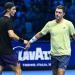 Salisbury e Skupski seguem invictos em Turim e ficam a um triunfo das semifinais