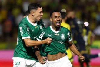 Jornal espanhol descreve Allan como “diamante” e destaca ascensão do meia do Palmeiras