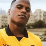 Jhon Arias enfrenta começo difícil no Wolverhampton, lanterna da Premier League
