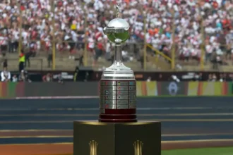 Presidente da Conmebol confirma final da Libertadores em Lima e prevê Monumental lotado