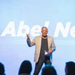 Abel Neto acerta retorno à Globo e será comentarista do SporTV em 2024