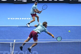 Krawietz e Puetz salvam match-point e se despedem do ATP Finals com vitória