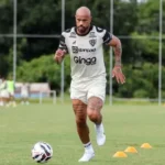 Paysandu rescinde contrato de cinco jogadores após queda para a Série C