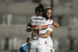 São Paulo goleia Realidade Jovem, assume 4º lugar e fica perto da semifinal do Paulistão Feminino 2025