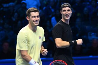 Britânicos Skupski e Salisbury completam fase de grupos do ATP Finals sem derrotas