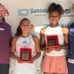 Aos 15 anos, Victória Barros conquista primeiro troféu de duplas no ITF de Antalya