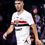 Oscar desmaia durante exame no São Paulo, é internado e recebe diagnóstico de síncope vasovagal