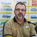 Enderson Moreira lamenta derrota para o Goiás e manifesta desejo de seguir no Novorizontino