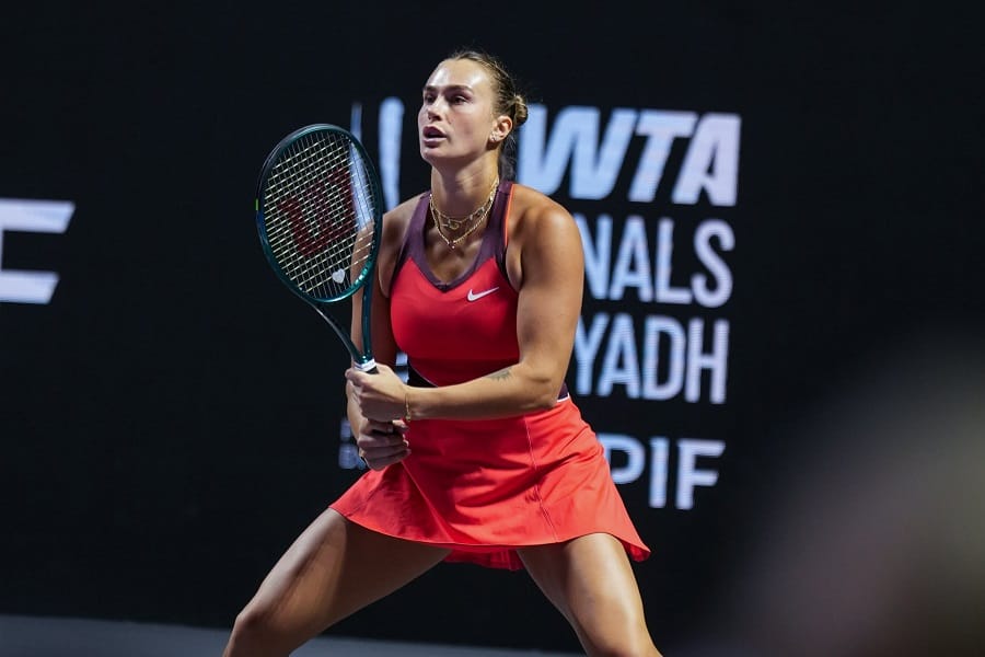 Sabalenka completa 65 semanas no topo do ranking e deixa Halep para trás