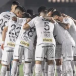Risco de rebaixamento do Santos cai para 36% após triunfo no clássico