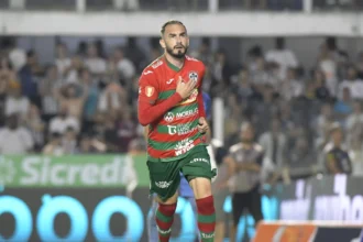 Taubaté acerta contratação do lateral Eduardo Diniz para a Série A2 de 2026