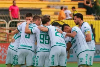 Dal Pozzo vê “ponto do acesso” após empate da Chapecoense com o Volta Redonda