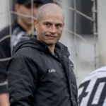 Alex renova com Operário-PR e terá primeira sequência entre temporadas como técnico