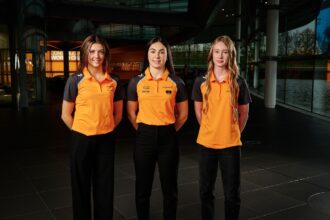 McLaren integra Ella Hakkinen, filha de Mika Hakkinen, ao seu programa de jovens pilotos