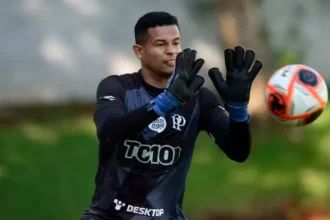 De reserva no Paysandu a pilar na Ponte Preta, Diogo Silva vira exemplo em Campinas