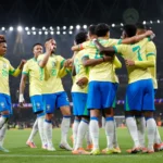 Brasil fecha 2025 contra a Tunísia em Lille; Ancelotti mantém base e pode escalar Vitor Roque
