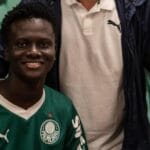 Justiça autoriza residência de Koné Zié, promessa marfinense do Palmeiras